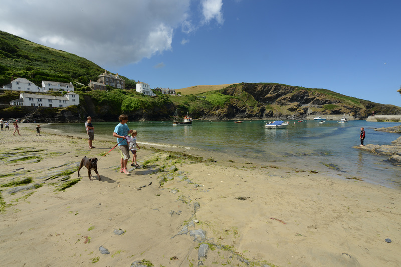 Beach Port Isaac Harbour